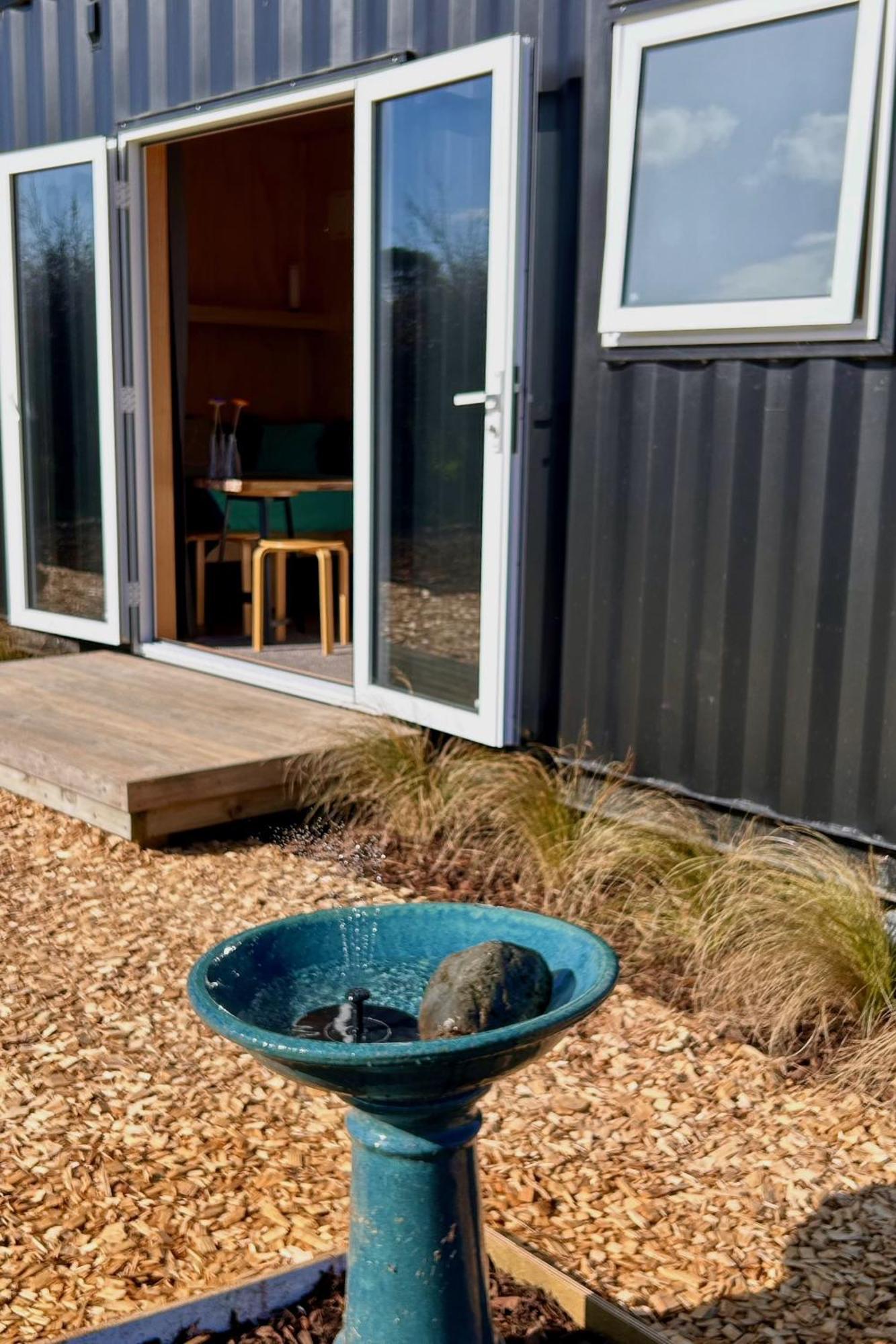 Cosy Tiny Container Cabin Carterton Exterior photo